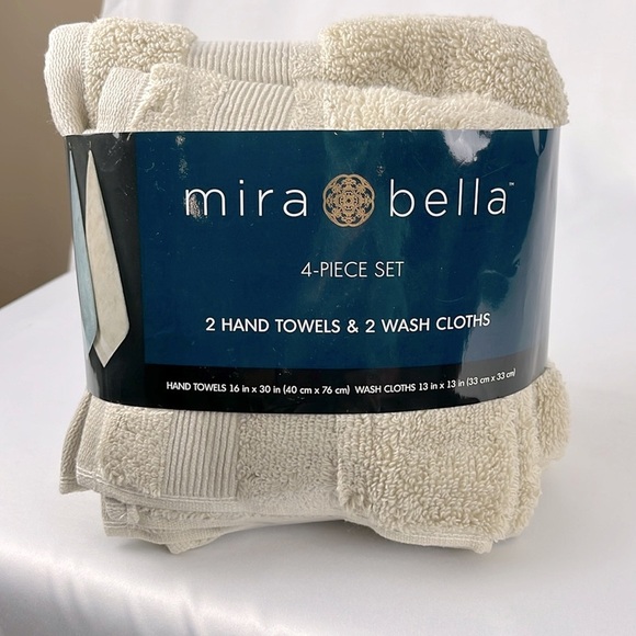 Mira Bella 4 pc Cream Lt Tan Towel Set, 2 Hand Towel 16x30 2 Washcloth 13x13 NWT - Picture 1 of 8